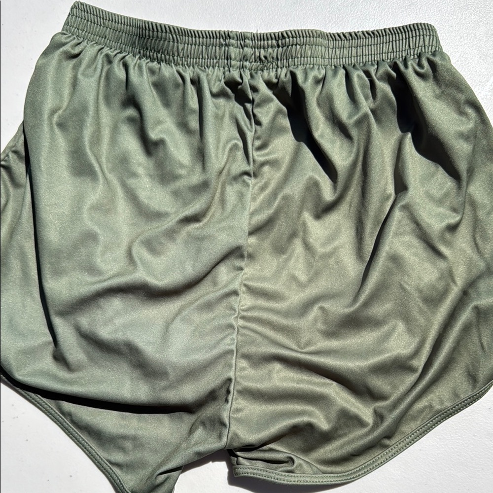 Men's M/L Olive Green Thigh Huggers Athletic Shorts - Picture 4 of 4
